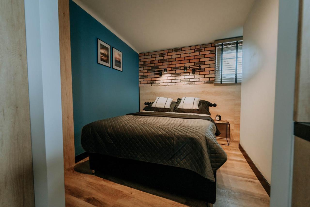 شقة Mini Loft Na Dachu شتشيتسين المظهر الخارجي الصورة